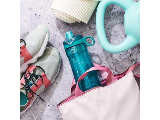 Pogo 2-Pack Plastic Water Bottle with Carry Handle, Reusable, BPA Free, Dishwasher Safe, Perfect for Travel, School, Outdoors, and Gym 18oz, 32oz