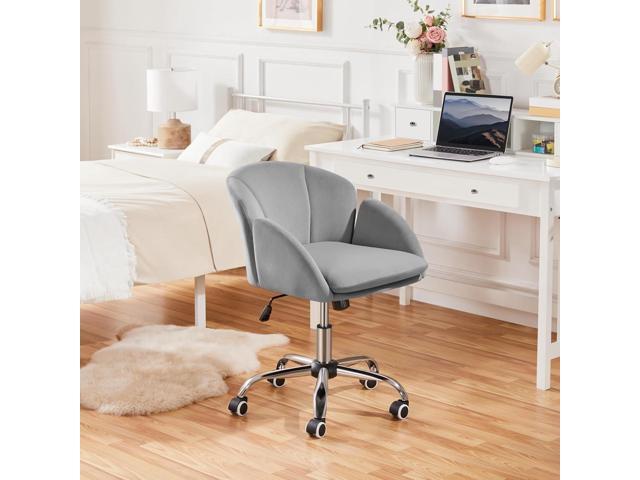 Yaheetech Cute Velvet Desk Chair for Home Office, Makeup Vanity Chair with Armrests for Bedroom Modern Swivel Rolling Chair for Women Light Gray