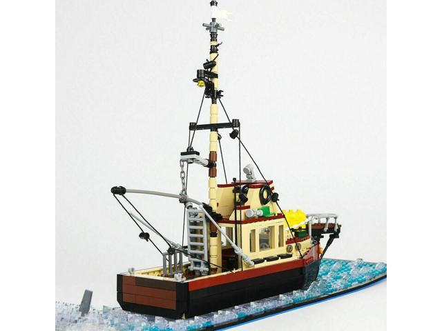 ZITIANYOUBUILD Quint's Boat 1238 Pieces from Movie 100% Compatible Building Toys Set MOC