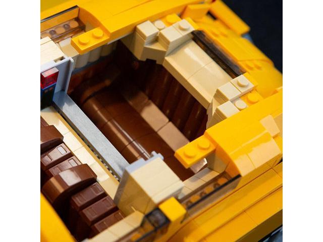 ZITIANYOUBUILD Cars with Detailed Interior and Base Toys Set for Collection MOC