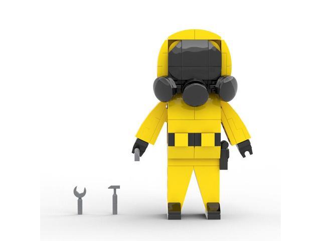 ZITIANYOUBUILD Yellow Robot from Video Game about Room Building Toys 136 Pieces MOC