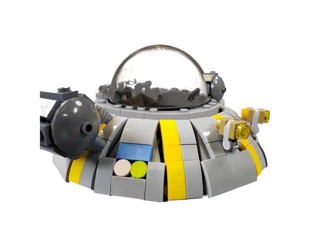 ZITIANYOUBUILD Fictional Ship/Space Cruiser Model 554 Pieces from Comedy Animation MOC