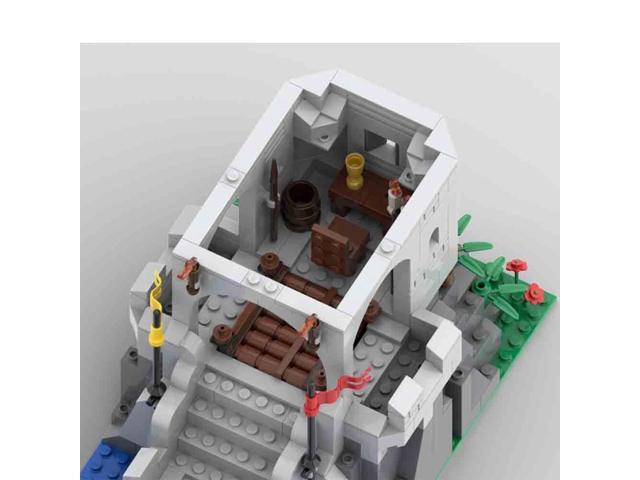 ZITIANYOUBUILD MOC-113035 A Medieval Tower Castle Model with a Bridge Modular Buiding 668 Parts