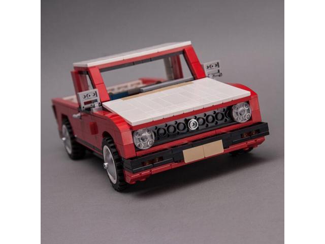 ZITIANYOUBUILD C4639 Alternate Build of 10220: Red Pickup Building Toys Set 713 Parts