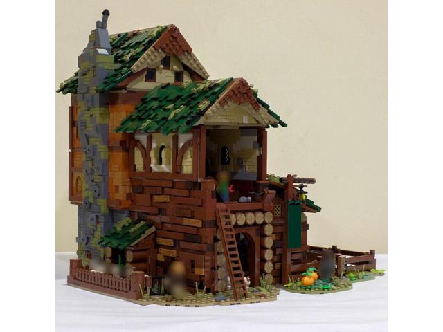 ZITIANYOUBUILD MOC-82026 MEDIEVAL BARN 3 Storeys Building for Medieval Village 4121 Parts
