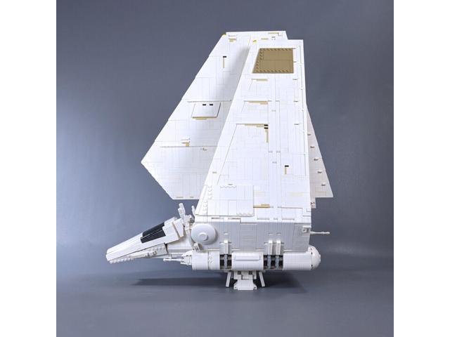 ZITIANYOUBUILD C4952 Imperial Shuttle with Power Functions and Display Stand