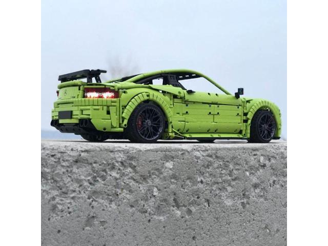 ZITIANYOUBUILD Custom MOC-60193 RC Sport Car with a Twin-turbocharged V-8 Engine 3897 Parts