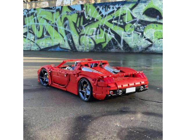 ZITIANYOUBUILD Custom MOC-131400 Roadster Car Model(3790PCS/Red) Toys Gift for Christmas