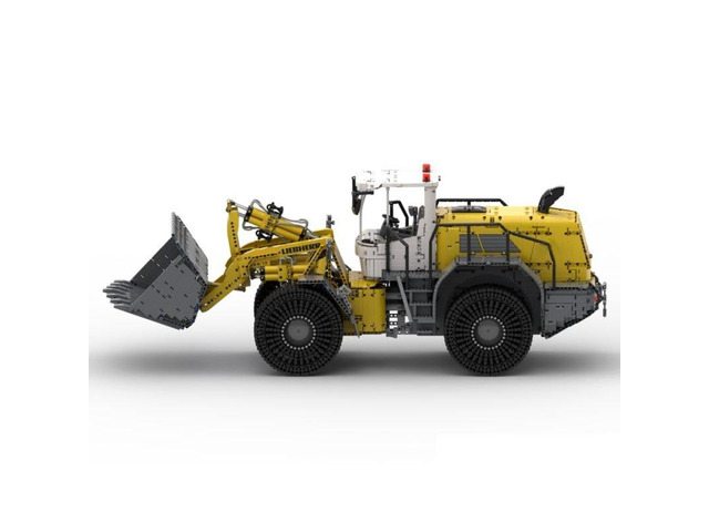 ZITIANYOUBUILD Custom MOC-49777 Liebherr L586 Wheel Loader with Power Functions 12135 Parts