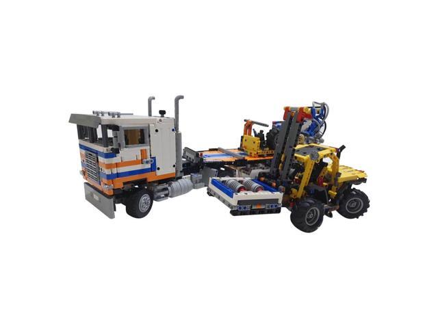 ZITIANYOUBUILD Custom MOC-122921 Freightliner and All-terrain Forklift Blocks Set (2207 Parts)
