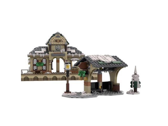 ZITIANYOUBUILD Custom MOC-124954 Christmas Little Winter Station Building Blocks Set (650PCS)