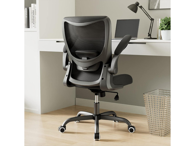 MUXX. STIL Office Chair, Ergonomic Desk Chair with Adjustable Lumbar Support and Flip up Armrest, Breathable Mesh Computer Chair for Home Office, Black