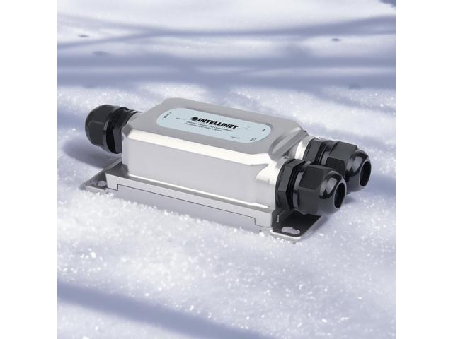 Intellinet Outdoor Vandalproof Gigabit Media Converter + PoE+ Injector 10/100/1000Base-T to SFP Slot, 30W PoE Injector, IEEE 802.3at/af, IP67...