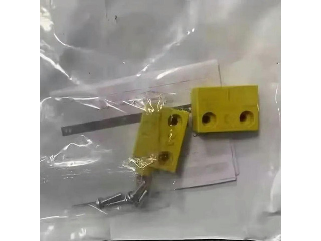 FOR Safety Switch Sensor For RE13-SAC 1059503 1Pcs