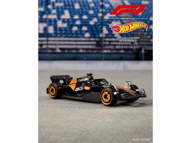 Hot Wheels - 1:64 Scale Formula 1 Collectible Race Car (5-Pack) - image 8
