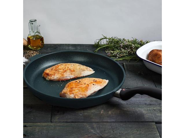 Swiss Diamond 12.5 Inch Frying Pan Nonstick Diamond Frying Pan, Aluminum Coated Skillet, Dishwasher Safe and Oven Safe Fry Pans with Stainless...