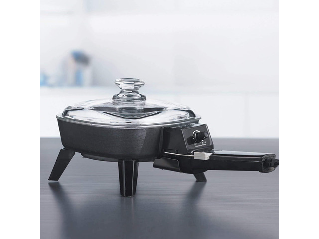 Brentwood SK-45 6' Non-Stick Electric Skillet with Glass Lid, Black, 7.7'D x 9'W x 6.6'H