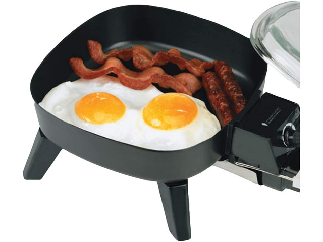 Brentwood SK-45 6' Non-Stick Electric Skillet with Glass Lid, Black, 7.7'D x 9'W x 6.6'H