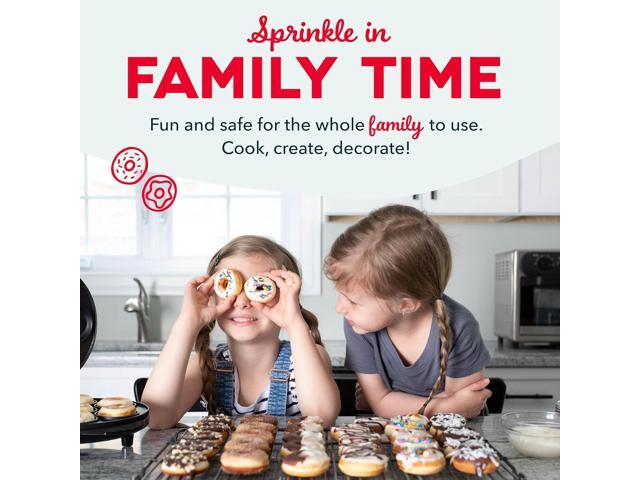 DASH Mini Donut Maker Machine for Kid-Friendly Breakfast, Snacks, Desserts & More with Non-stick Surface, Makes 7 Doughnuts - Aqua
