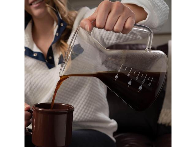 London Sip Glass Pour Over Coffee Carafe Coffee Maker with Reusable Stainless Steel Filter, Ergonomic Handle, and Easy-Pour Spout, 4-Cup (600 mL)