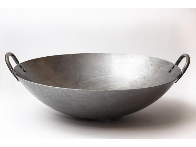 Craft Wok Big 16 Inch Heavy Canton Style Hand Hammered Carbon Steel Wok (Round Bottom) / 731W87