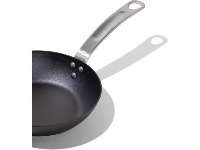 Made In Cookware - Seasoned 8' Carbon Steel Frying Pan - (Like Cast Iron, but Better) - Professional Cookware - Crafted in Sweden - Induction...