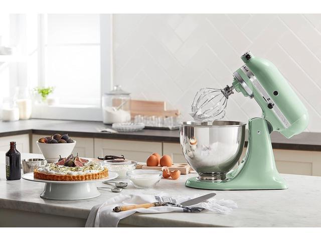 KitchenAid Artisan Series 5 Quart Tilt Head Stand Mixer with Pouring Shield KSM150PS, Pistachio