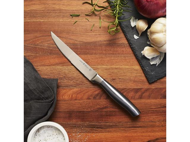 HENCKELS Graphite Razor-Sharp 4-pc Steak Knife Set, German Engineered Informed by 100+ Years of Mastery,Black