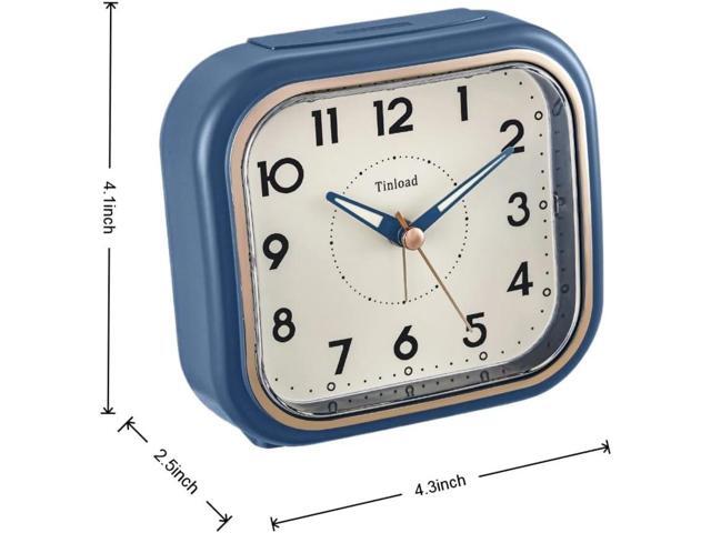 4.5' Vintage Retro Analog Alarm Clock, Super Silent Non Ticking Clock with Manual Light, Snooze, Battery Operated, Simply Design, for Living Room,...