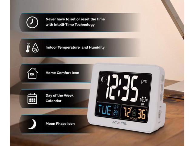 AcuRite Intelli-Time Digital Alarm Clock for Bedroom with USB Charger, Indoor Temperature and Humidity for Heavy Sleepers (13040CA)