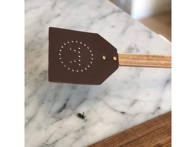 Outset 76616 Acacia Wood and Leather Amish-Style Fly Swatter, 17.5', Brown