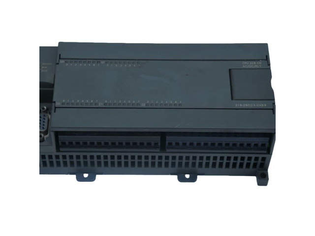 6ES7 216-2BD23-0XB8 S7-200, CPU 226 CN, AC PS, 24DI DC/16DO relays