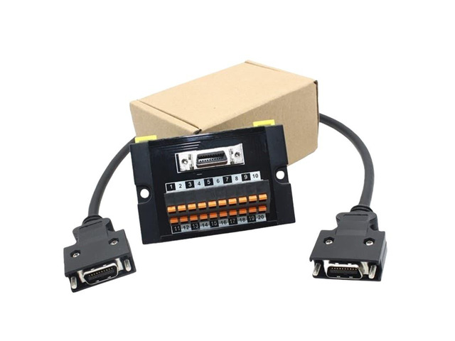SCSI20 CN3 connector 20-pin splitter terminal module, suitable for MR-J5-G/J4-B/J3-B/J2S servo drives (with 1M cable).