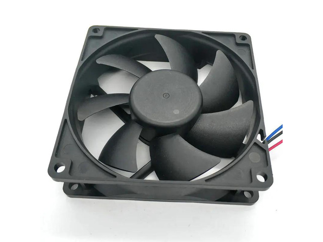 9CM AD0912HB-A76GL 9225 12V 0.25A 3-wire laptop fan 92*92*25mm (for laptops)