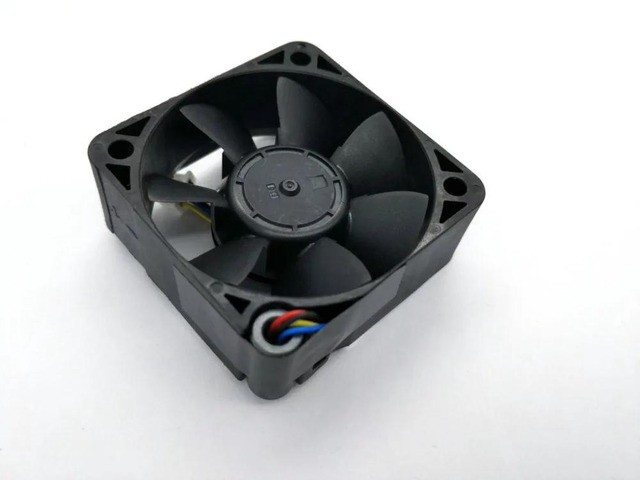 U40R05MS1A7-57A07A X880927-004 5V 0.08A 40*40*10MM 4cm Compatible with Xbox One Kinect 2.0 Laptop