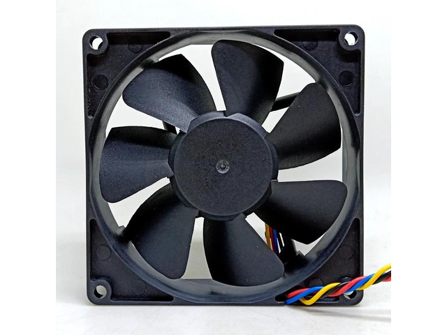 EF92251S3-Q000-S99 DC12V 1.32W 92x92x25MM 6cm 4-wire PWM PC Cooling Fan
