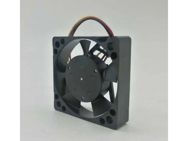 LF40A05F 407135P 4010 5V 0.07A Cooling Fan 40*40*10MM 4CM