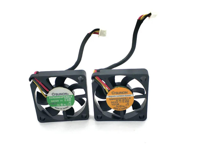 KDE0503PEBX-8 3006 5V 0.9W 3-wire cooling fan 30*30*6MM GM0503PEB1-8