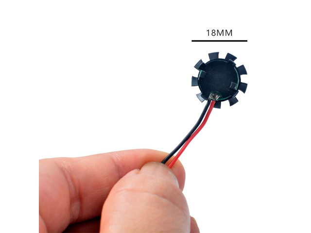 Miniature cooling fan for automotive LED lights, DC 9V/12V, blade diameter 18mm, suitable for automotive fan cooling systems.