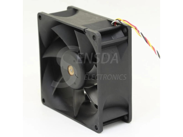 A 92mm fan for the DA09238B24H-018, 24V 0.7A, dimensions 92x92x38mm, square heatsink, suitable for computer server inverters, three-wire.