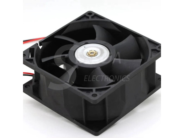 A 92mm welding machine fan for cooling FFB0924EHE 90mm 24V 0.75A 9238 9038 inverter servers, providing efficient airflow.