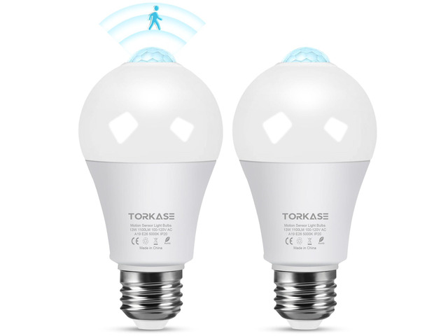 Motion Sensor Light Bulbs, E26 Dusk to Dawn Activated Security Auto On/Off, Energy-Efficient, for Indoor Outdoor Lighting, Front Door Garage...