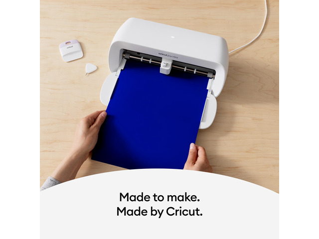 Cricut Joy Xtra Smart Iron-On Craft Vinyl, Royal Blue - 9.5 in x 4 ft (1)