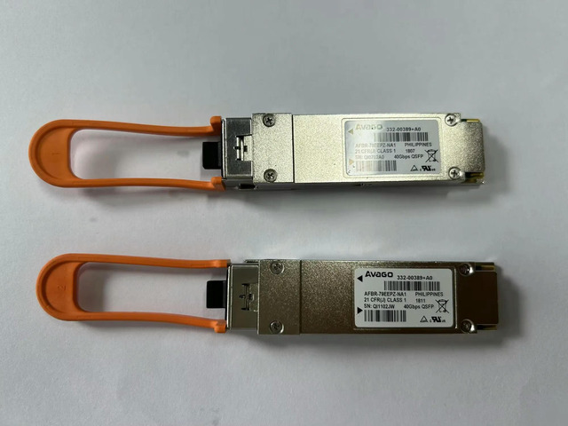 1PCS NetAPP QSFP 40GB X65401 332-00389 40Gbps QSFP 332-00389+A0 AFBR-79EEPZ-NA1 Avago 40G QSFP Fiber Optical Module