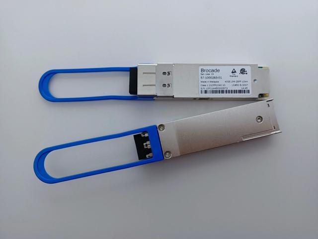 1PCS Brocade 40GB 10KM Module QSFP 40G Optical Fiber 57-1000263-01 40GE LR4 QSFP 10KM Fiber