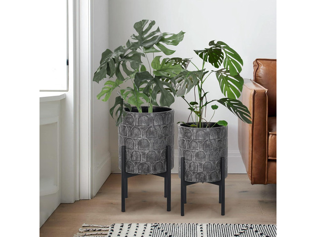 Oakrain Planters for Indoor Plants, Set of 2 Modern Planter with Stand, Decorative Metal Planter Pots for Living Room, Office, Garden, Balcony,...