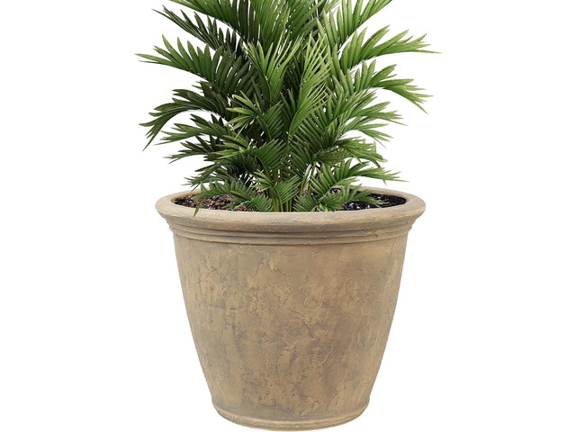 Sunnydaze 24-Inch Anjelica Large Plastic Pot for Plants - Outdoor Double-Walled Large Plastic Planter with Drillable Drainage Holes - Beige