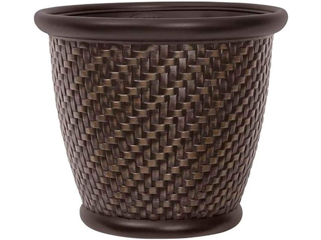Suncast 18' x 16.5' Resin Planter - Lightweight Contemporary Flower Pot for Plants - Indoor and Outdoor Use, Home, Patio, Garden, - Herringbone...