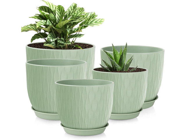 Plastic Plant Pots 10/9/8/7.5/7 inch Set of 5, Flower Planters with Drainage Holes and Saucers, Plastic Pots for Indoor Outdoor Plants, Livingroom...