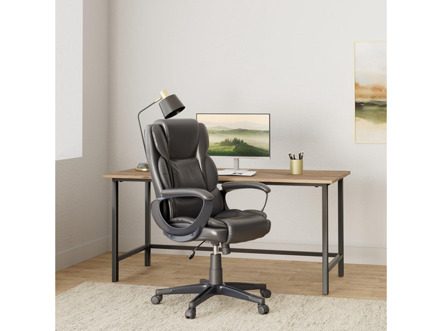Staples Mcallum Ergonomic Manager & Executive Office Chair, Task Desk Swivel Chair with Wheels, Adjustable Height, Bonded Leather, Black